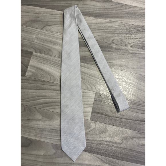 Men’s Doppelgänger Tie Light Gray Textured Linen Polyester 58 inches Made long - Picture 2 of 6